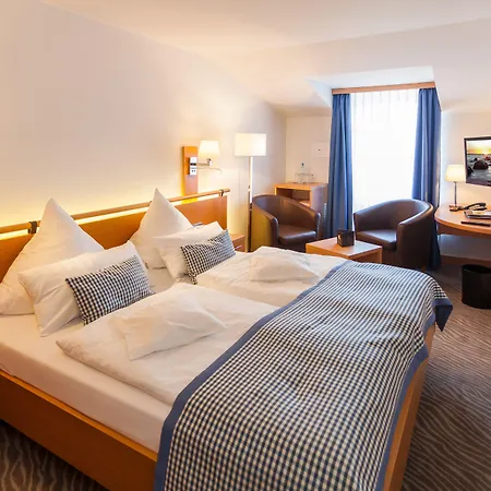 Bernstein מלון 4*